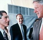 220px-President_Clinton_meets_with_Dr._Anthony_Fauci_(14358494424)